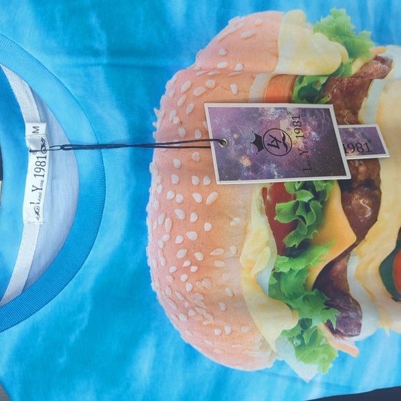 Women's Burger & Fries T-shirt - Size M NWT - Picture 2 of 4